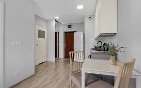 Wlochy Klinkierowa Comfort Apartment