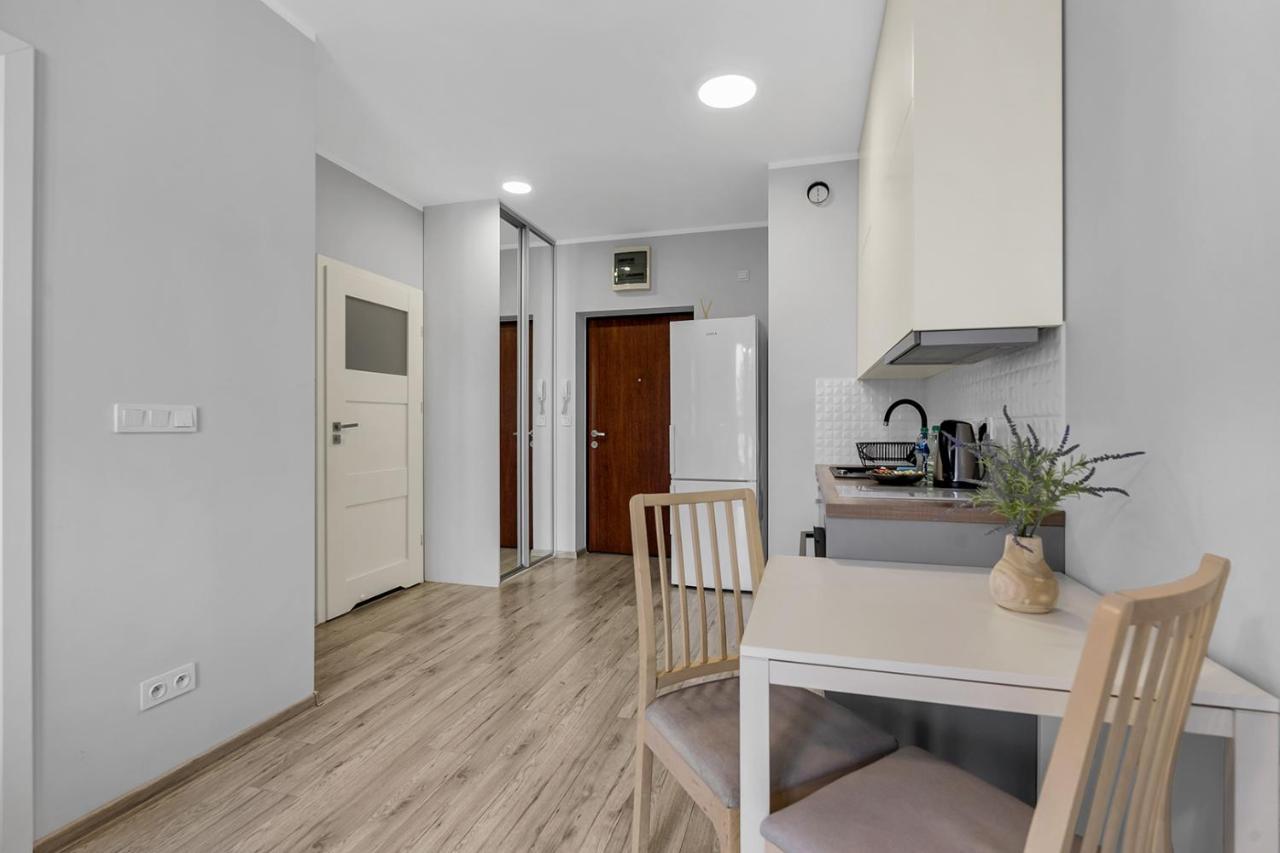 Wlochy Klinkierowa Comfort Apartment Варшава Екстер'єр фото